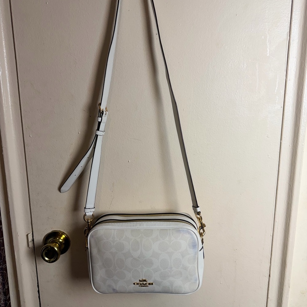 Coach White Signature Crossbody with Gold Hardware - Picture 6 of 11